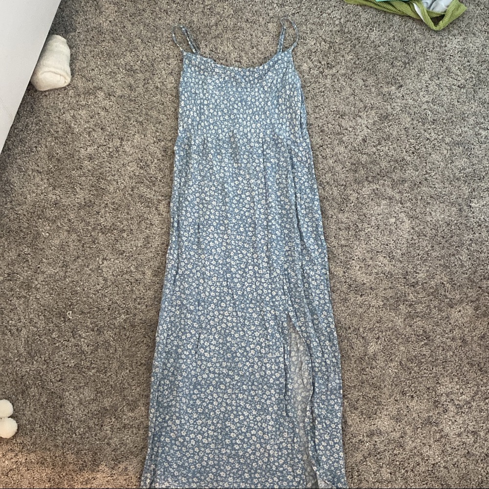 mid dress with slit